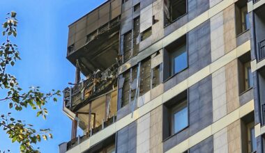 Russian attacks kill 26 civilians in Ukraine as Zelenskyy seeks more Western help