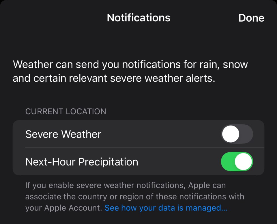 Screenshot of iPhone weather notification settings.