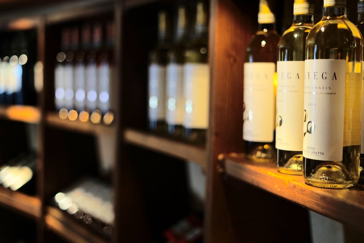 Supermarkets could run out of wine this summer as factory workers at a Bristol bottling plant go on strike.