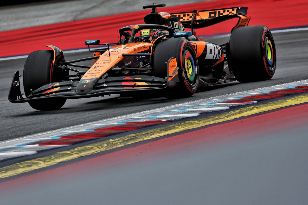 Oscar Piastri explains why he and Lando Norris are split on McLaren’s new suspension