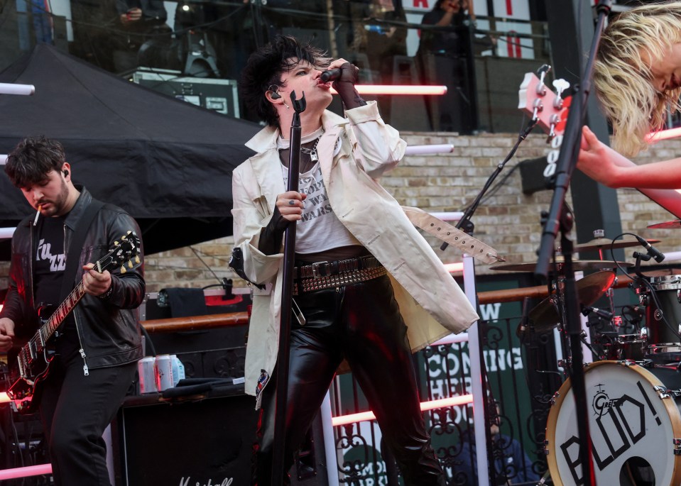 Yungblud performing at Camden Market.