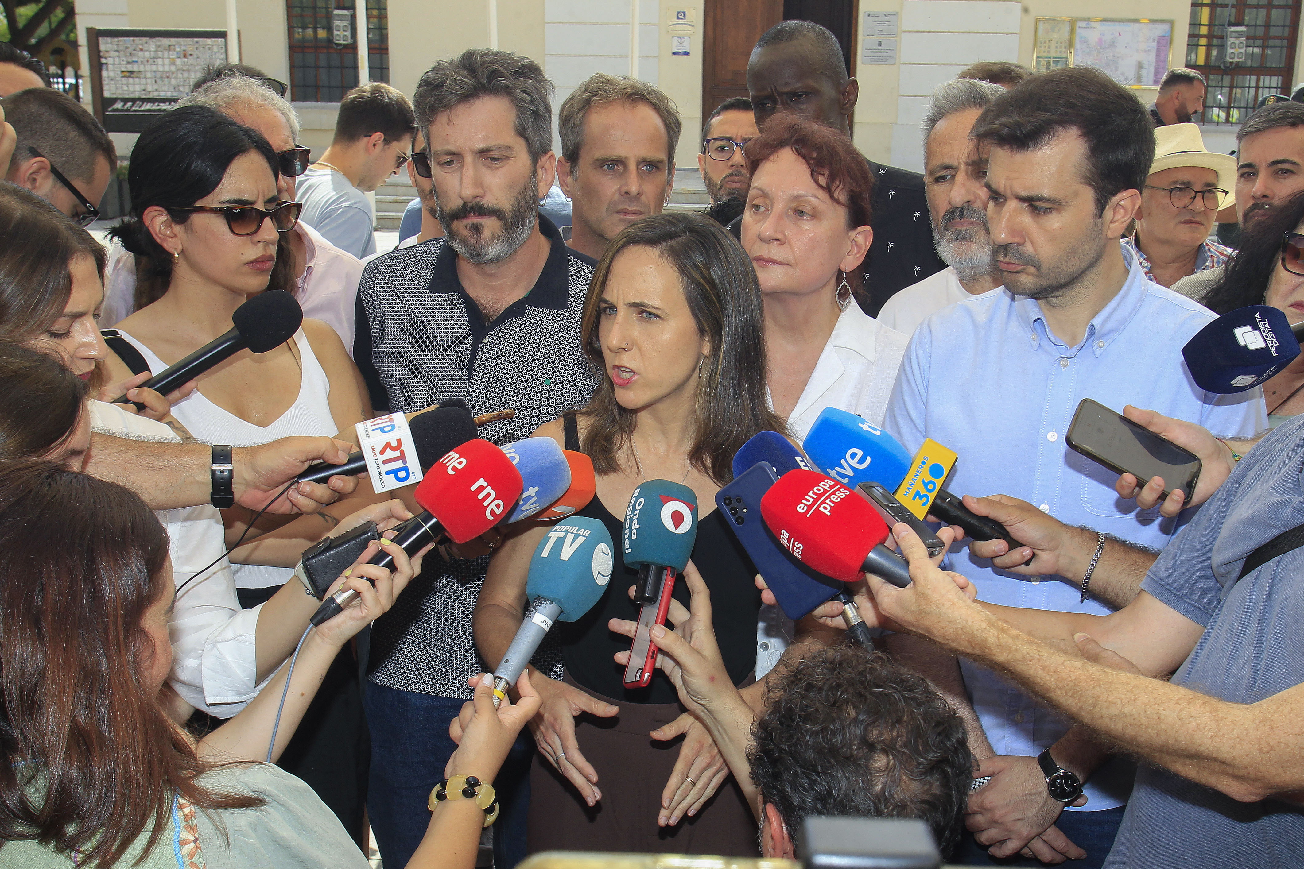 Podemos leader Ione Belarra speaks to the media amid anti-migrant unrest in Torre Pacheco, Spain.