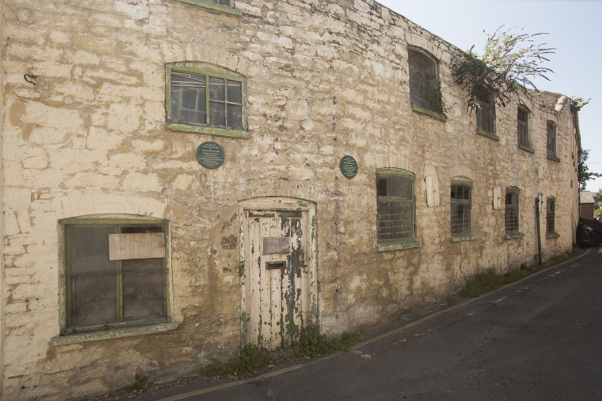 Gwasg Gee printing works in Denbigh, Wales. A dilapidated, grade II*-listed building.