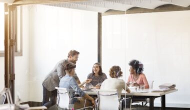 Should financial wellbeing talks be given in the workplace?