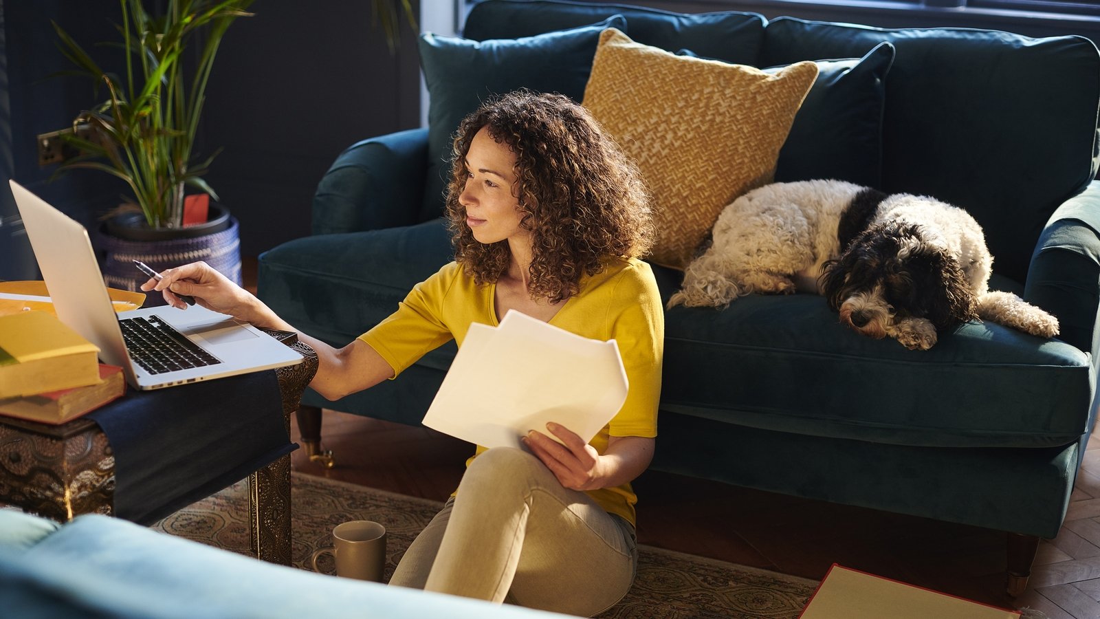 8 money-saving tips for single people