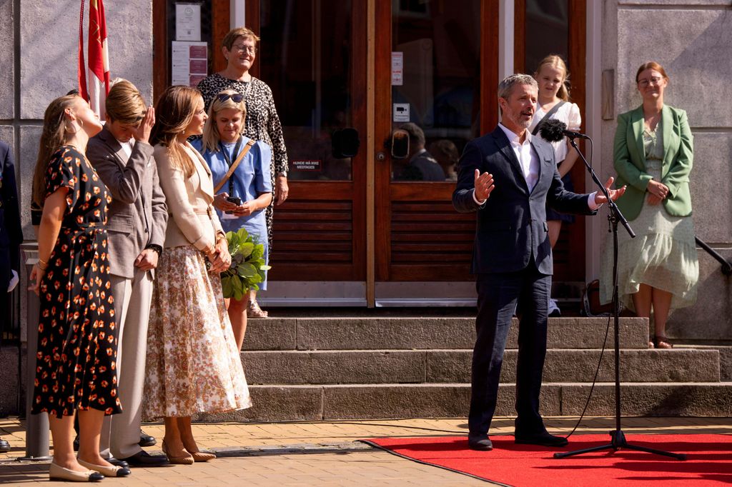 King Frederik gives speech in Graasten