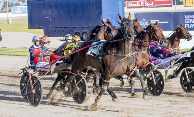 Jess frustrated as Larajay stars set to clash in opening ID heats