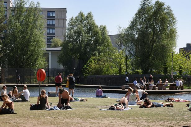 Sunshine at New Islington Cottonfields , Manchester. . 12 May 2025