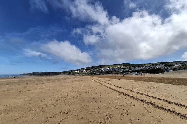 The beach is well looked after by Parkin Estate