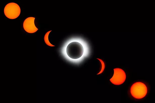 The full evolution of a total solar eclipse
