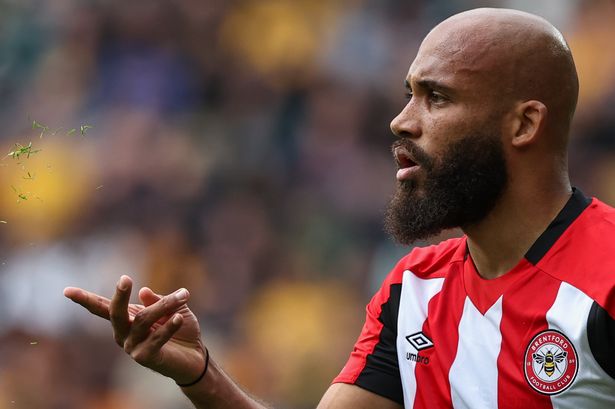 Mbeumo wants to join United