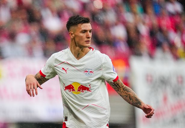 Benjamin Sesko in action for RB Leipzig.