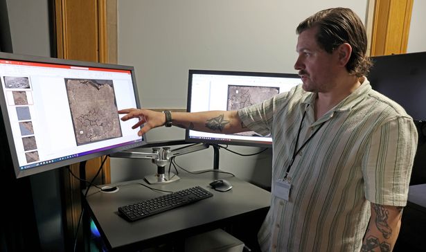Jamie shows us some of the technology at the imaging team's fingertips