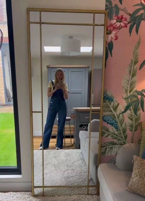 A look inside John Torode and Lisa Faulkner's home as couples ITV show returns. Pictured, their garden room