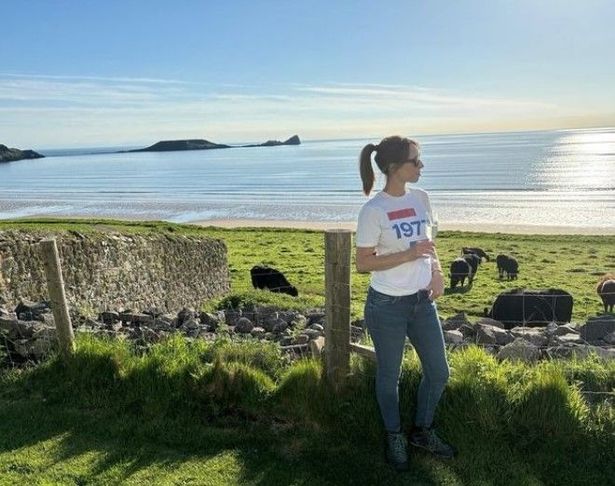 Attracts famous visitors