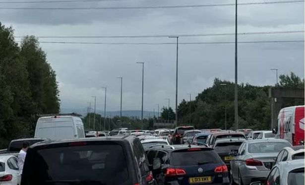 Traffic on the M60