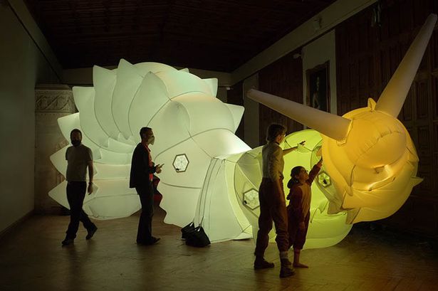 Giant interactive snail