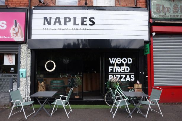 Naples pizza shop 