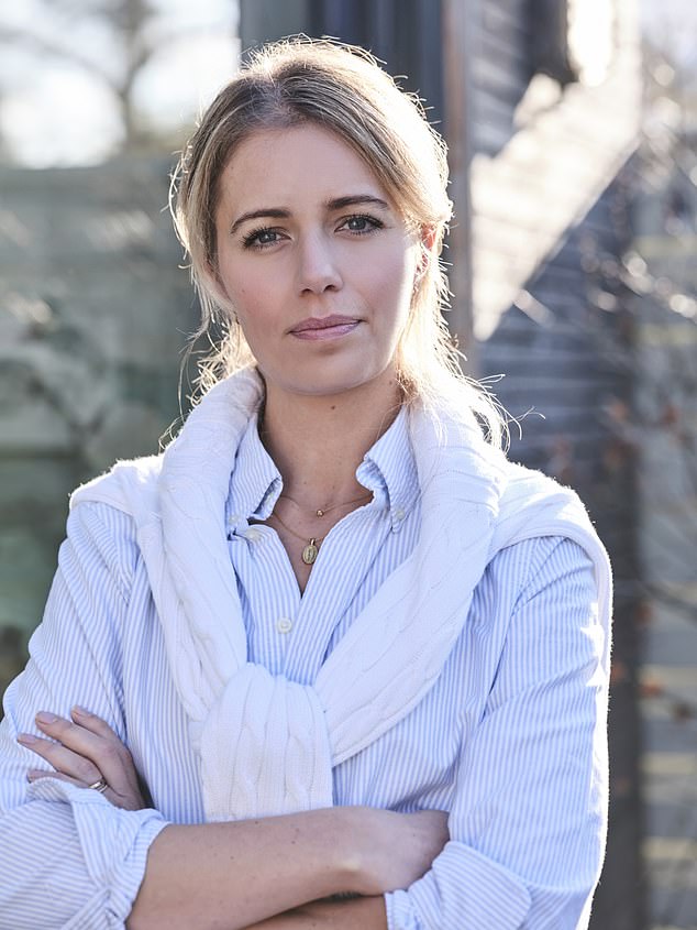 Fibre-rich foods, explains Dr Federica Amati, are packed with essential vitamins and minerals  and help keep you full  while containing fewer calories than other foods