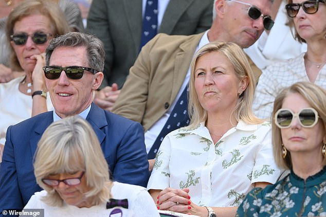 Brydon looked animated by the tennis as the group watched Arya Sabalenka take on Amanda Anisimova