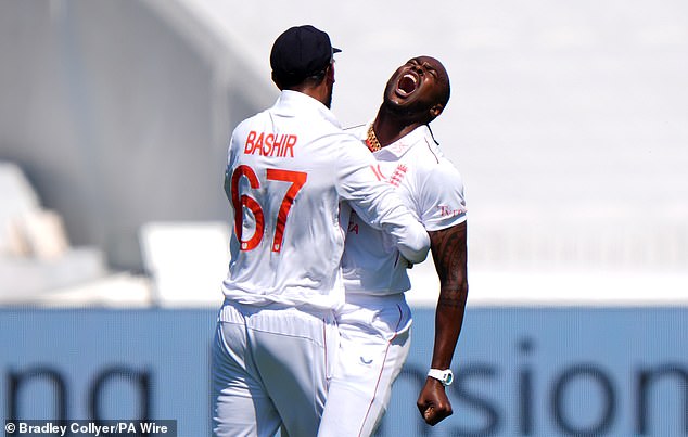 Jofra Archer was back with a bang, getting a wonderful warm reception when he came out