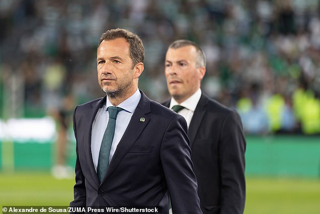 Sporting Lisbon president Frederico Varandas (left) is hoping to encourage late bids