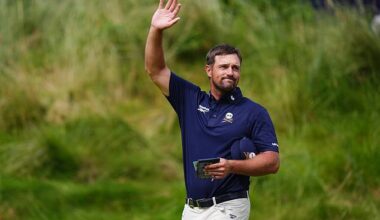 Bryson DeChambeau received the ovation of a superstar on the 18th green on Sunday