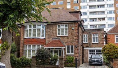 An elderly couple looking to downsize from their three-bedroom home have drawn the ire of some house hunters online