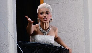 Rachel Zegler left fans furious as she abruptly left the stage midway through her Evita performance on Thursday - pictured July 2