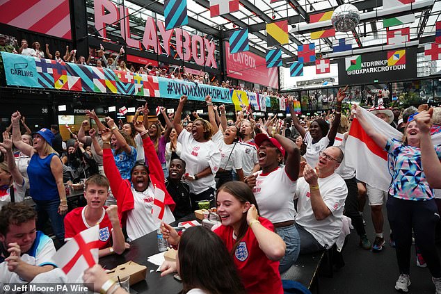 England fans react tp penalty shoot out during a screening of the UEFA Women's Euro 2025 final match between England and Spain