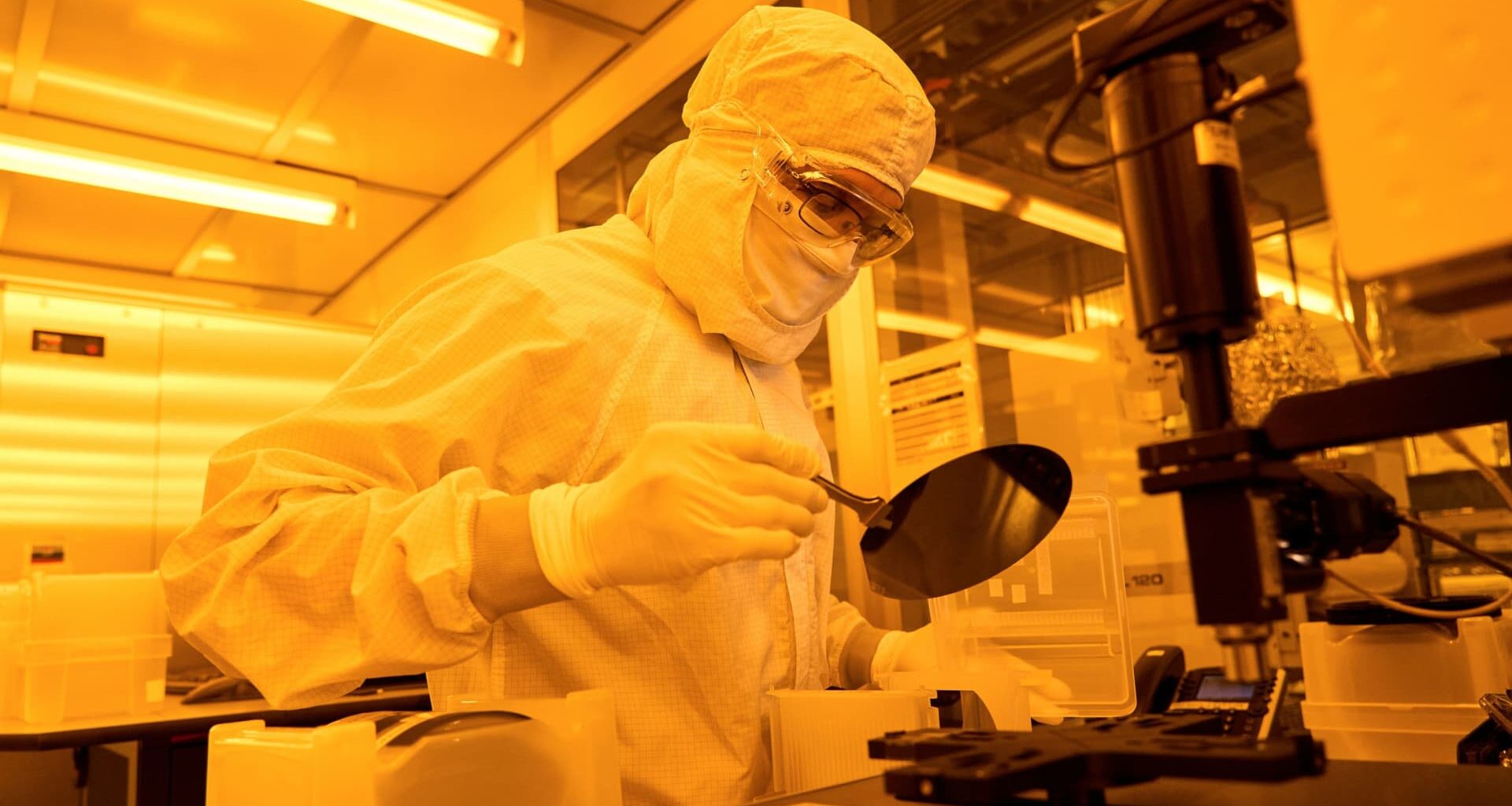 Buy this quantum computing stock that can rally more than 30%, Cantor says