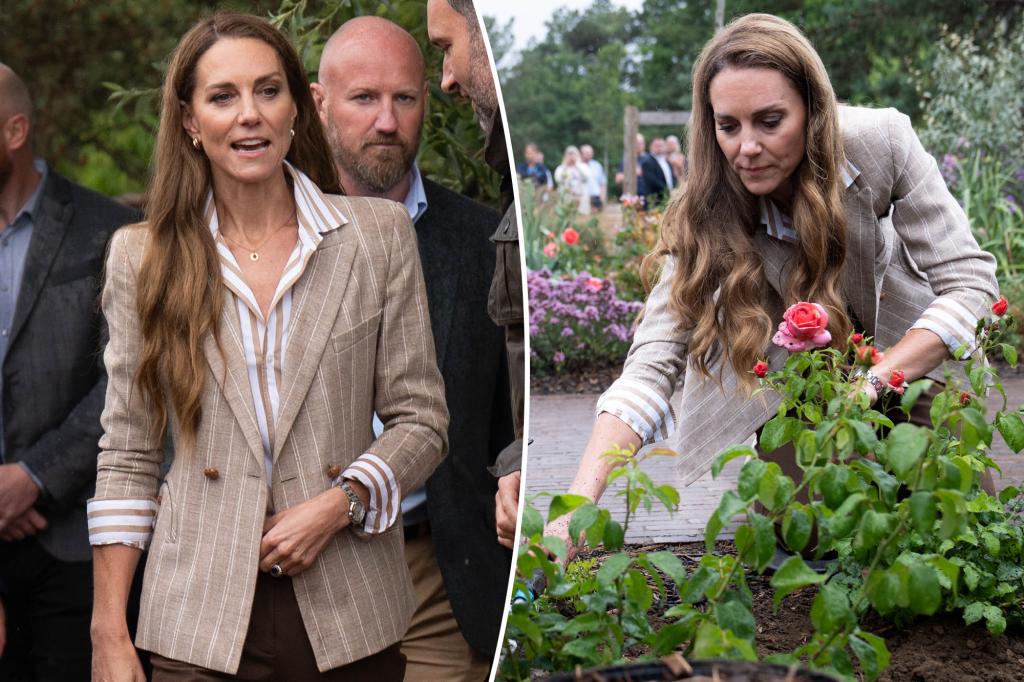 Kate Middleton wears striped outfit for hospital garden visit