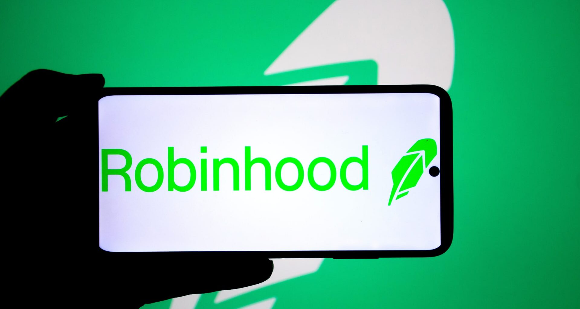 Robinhood stock tokens face scrutiny in the EU after OpenAI warning