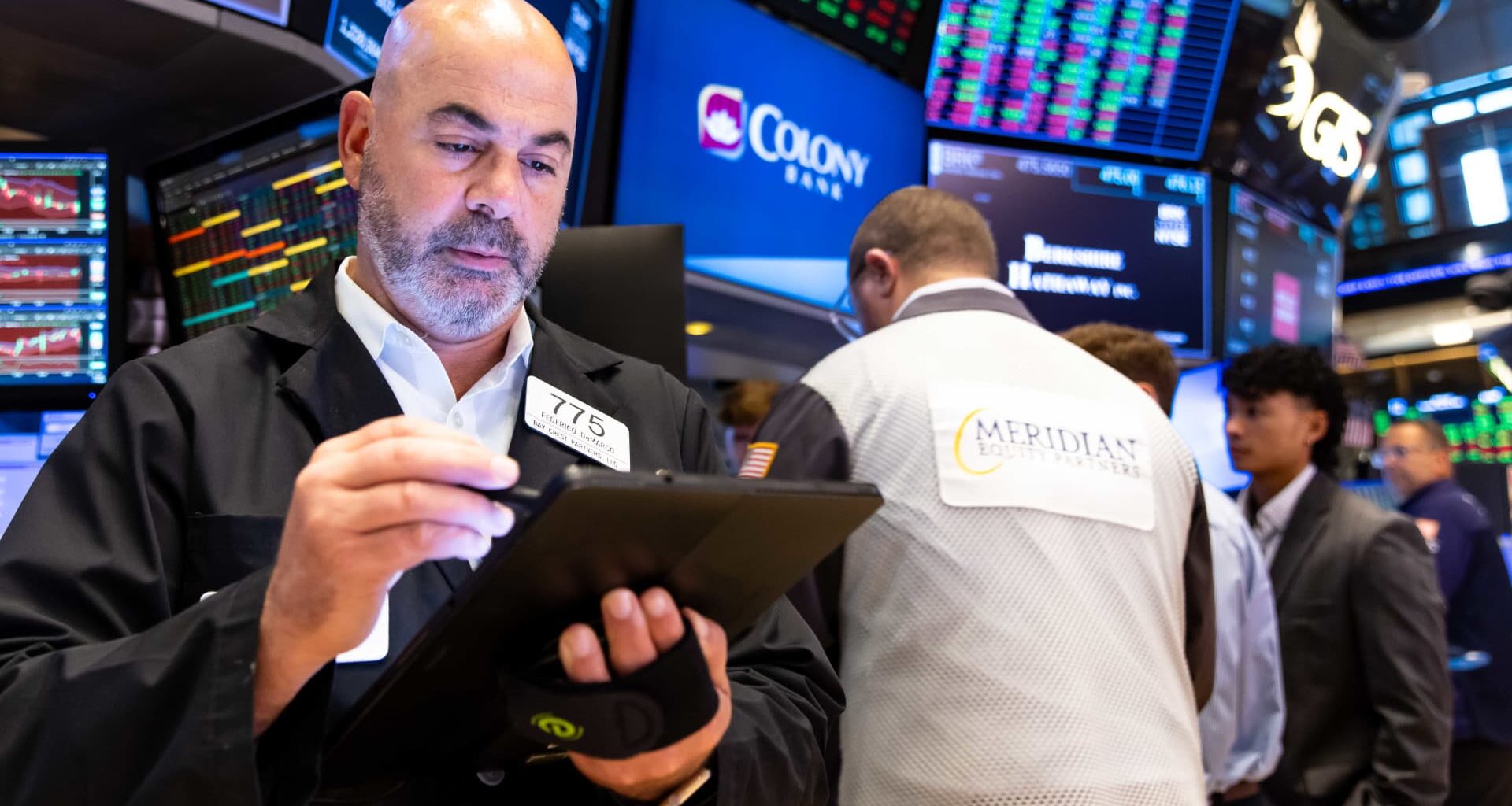 Stock market today: Live updates