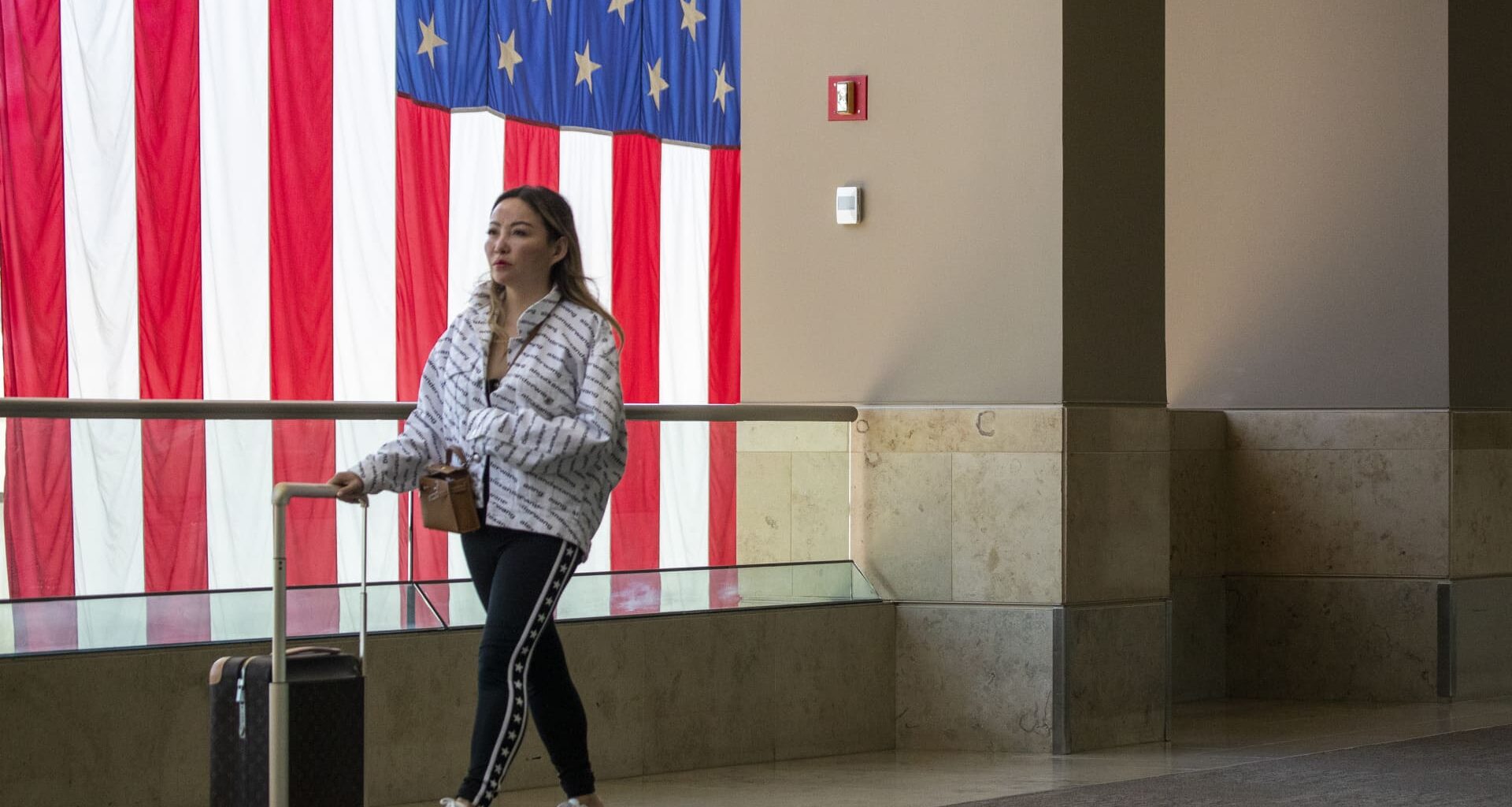 International inbound travel to U.S. shows mixed recovery