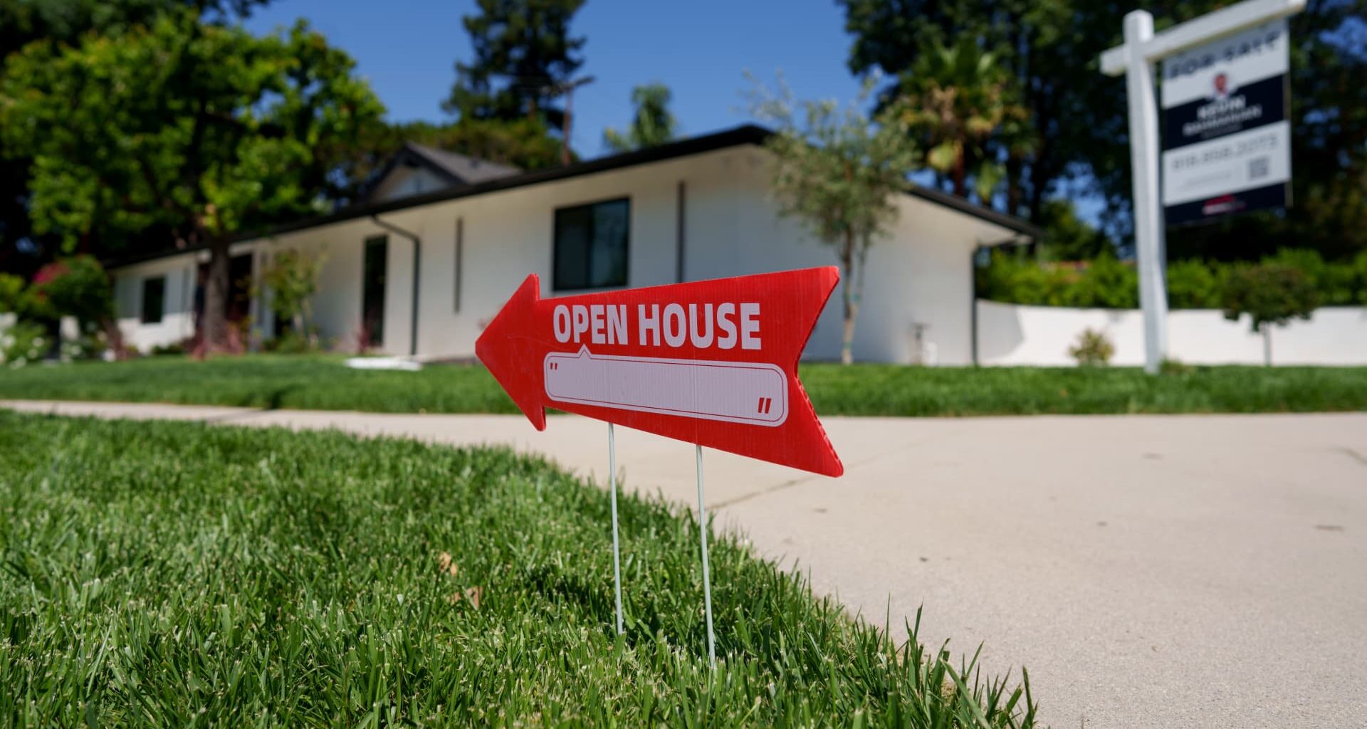 Mortgage demand drops to lowest level since May