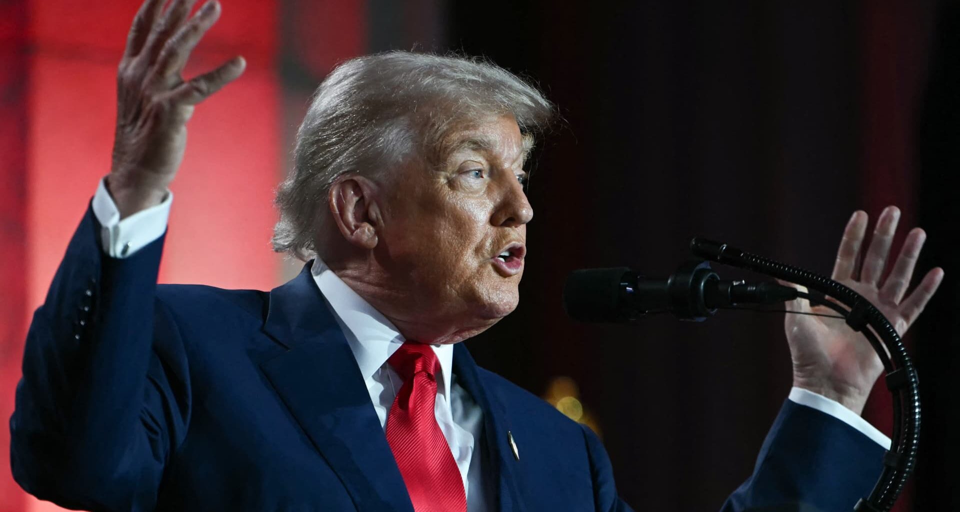 With no guarantee of an EU-U.S. trade deal, Europe keeps its options open