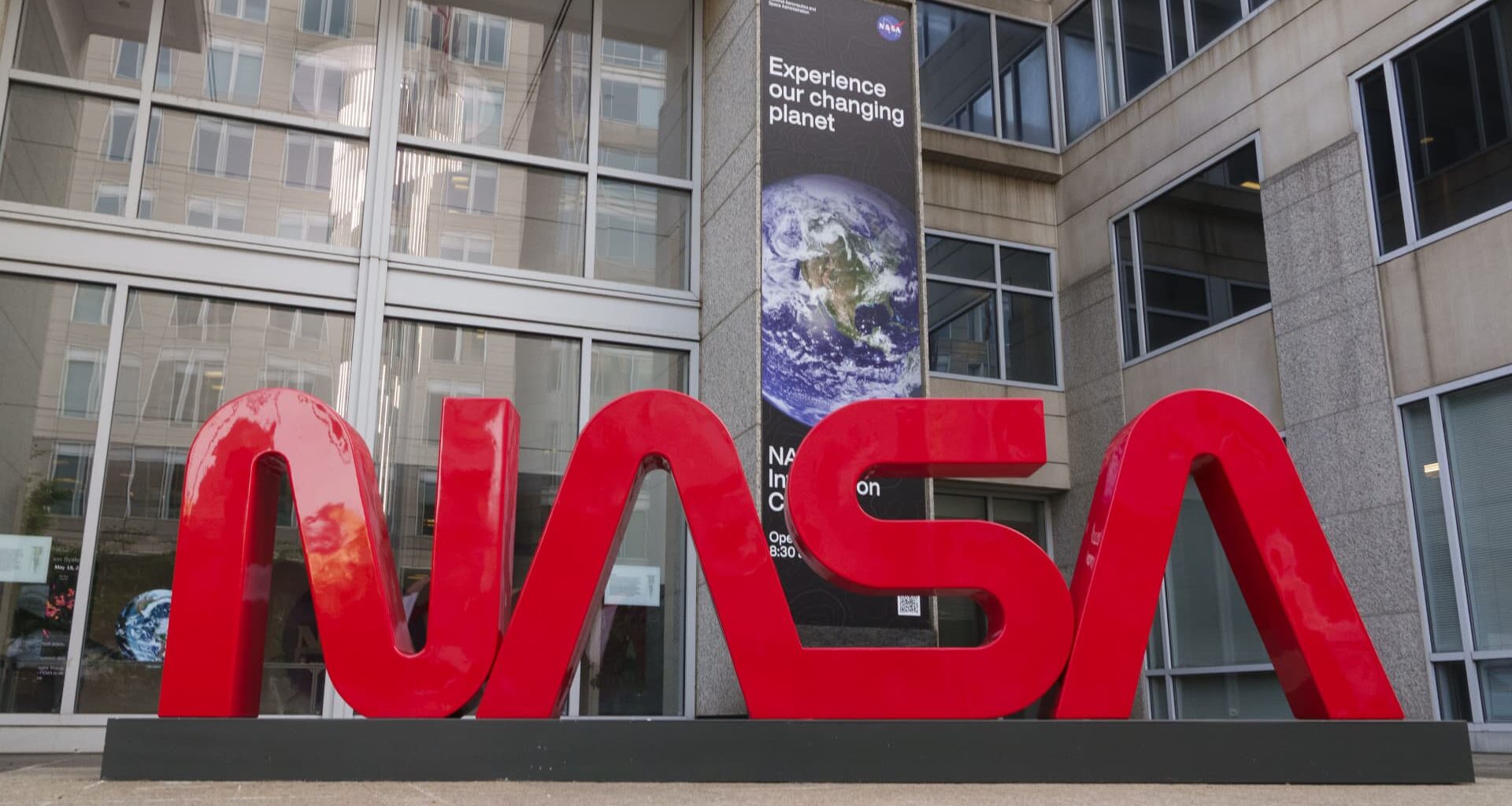 Investing in Space: NASA's months of reckoning