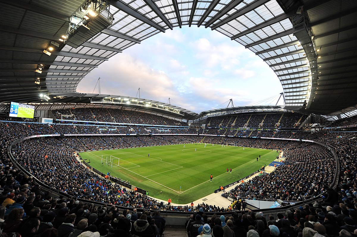Must-see iconic Oasis locations in Manchester.