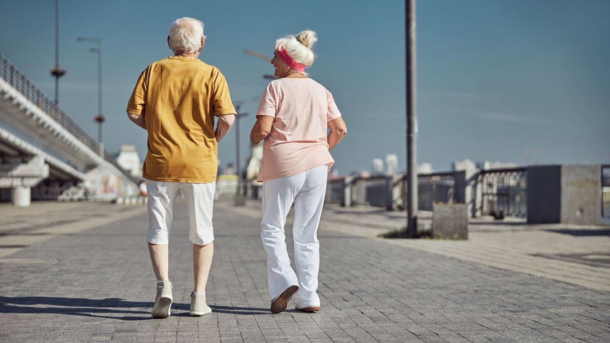 Japanese walking: Experts say wellness trend can boost strength, fitness, and heart health