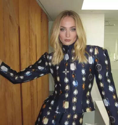 Sophie Turner, Boyfriend Peregrine Pearson pack PDA in London after split rumors