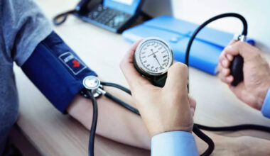 Top cardiac surgeon shares 3 effective tips to naturally lower blood pressure