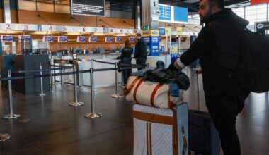 Scanner confusion as EU eases rules on airport checks – POLITICO