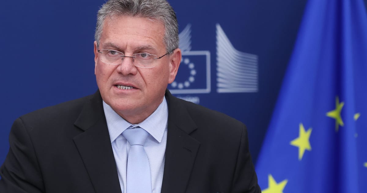EU weighs skeleton US trade deal with 10 percent tariff – POLITICO