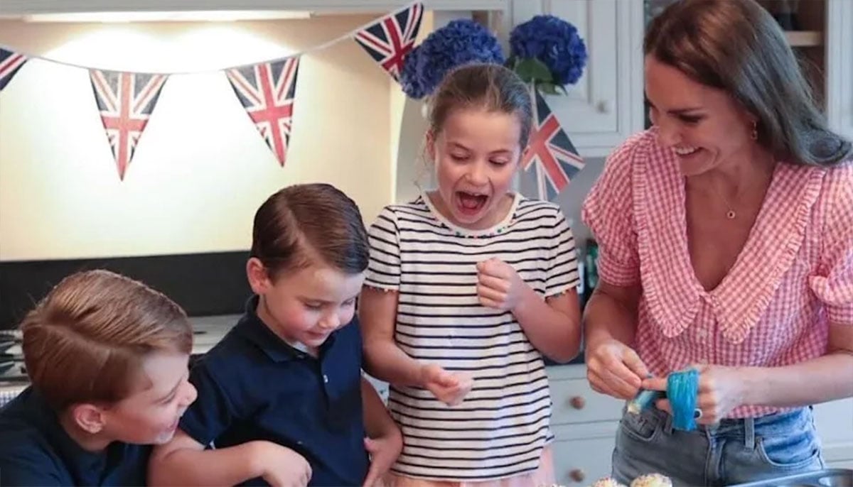 Princess Kate’s blouse makes a stylish return.