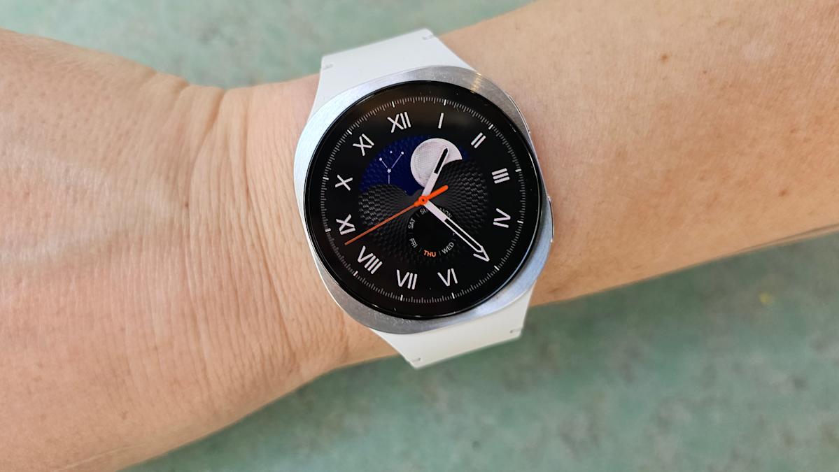 My first days with Samsung's smartwatch have been promising