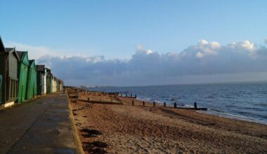 Hill Head: Urgent 'do not swim' warning due to pollution