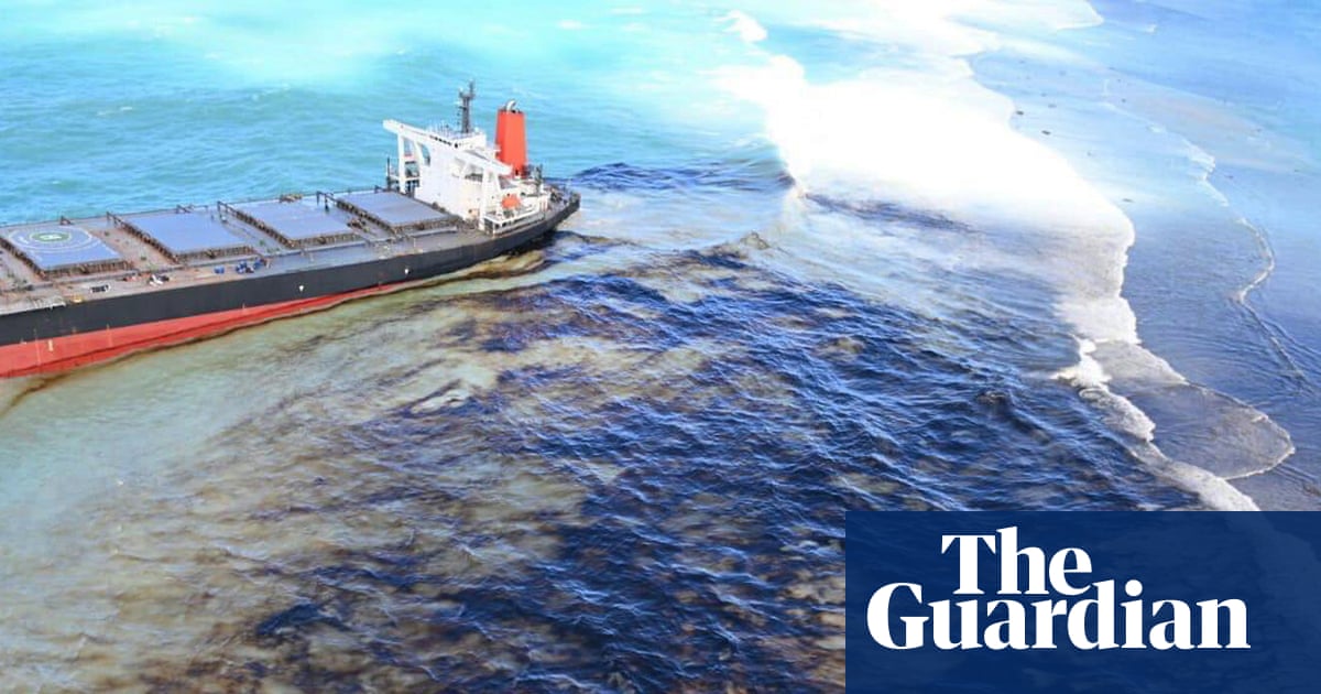 Only 0.5% of 90,000 oil slicks reported over five-year period, analysis finds | Shipping industry