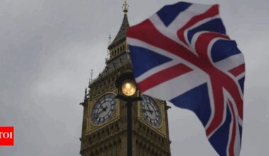 UK shuts both its Afghan resettlement schemes without warning