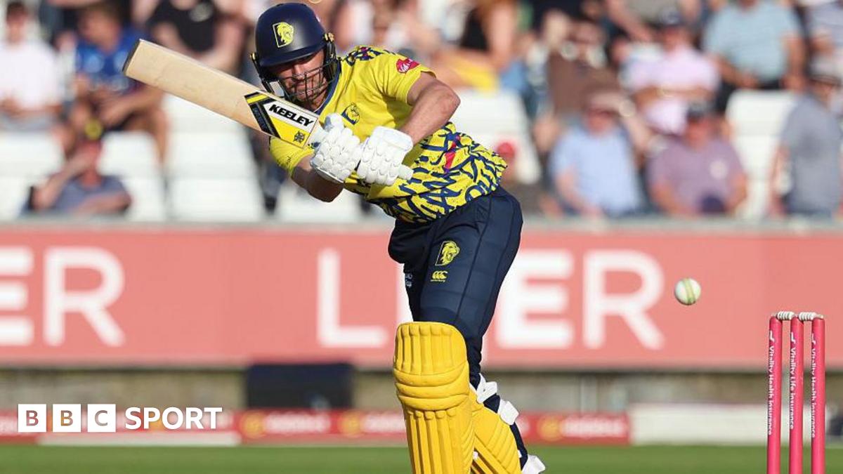 Colin Ackermann batting